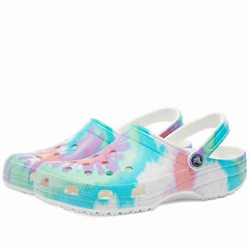 Unisex crocs tied die men size 7 or women size 9.